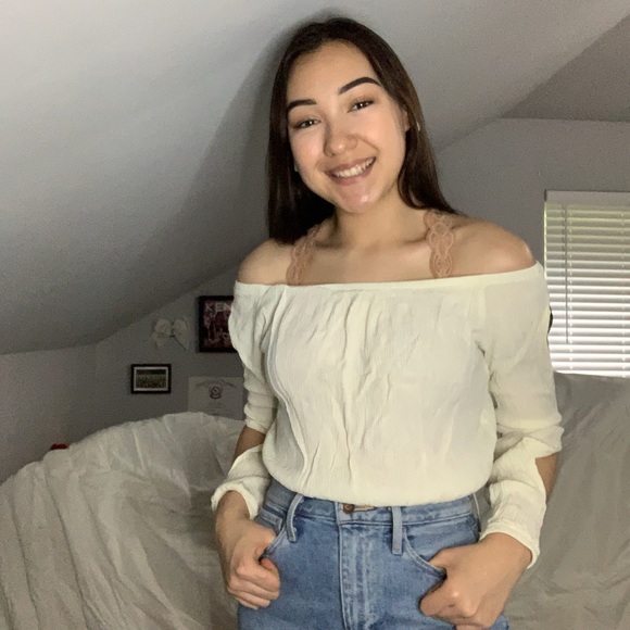 Forever 21 Tops - Cream crop top